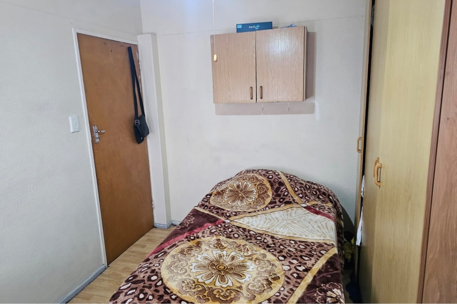 2 Bedroom Property for Sale in Fairfield Estate Western Cape